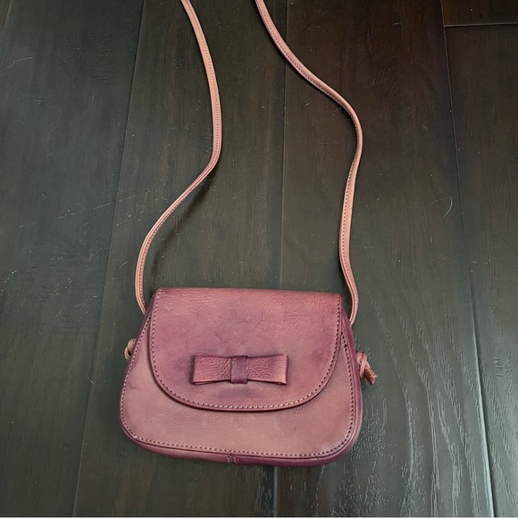 Vintage Blush Pink Leather Crossbody Purse | Bow Detail | Soft Romantic - Picture 2 of 6